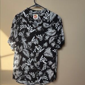 C&C California Black and White Tropical Button Down Shirt
